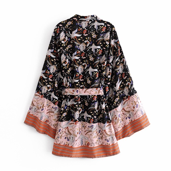 Beautiful cotton rayon kimono top - Picture 2 of 7